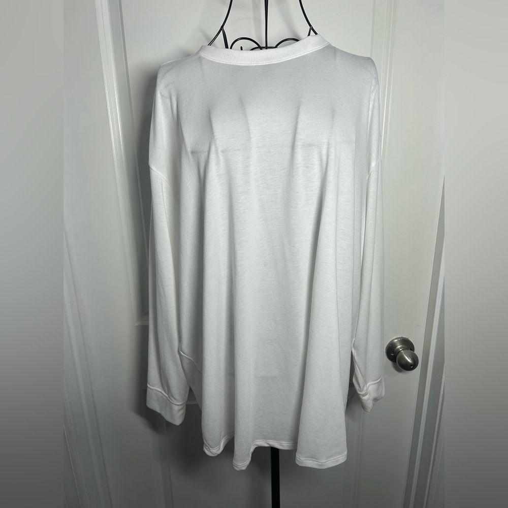 Nike Classic Oversized White Women's Long Sleeve Shirt
